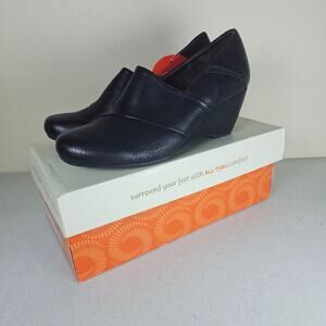 NIB Natural Soul /Naturalizer ECCLES Women's Wedge Heel Shoes Size 8 M Black
